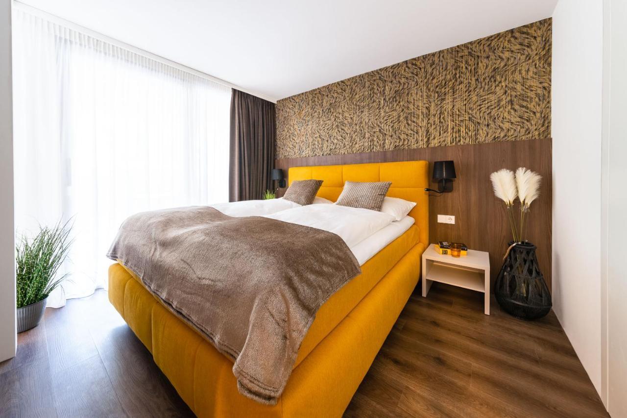 Gerharts Premium City Living - Center Of Brixen With Free Parking And Brixencard Bagian luar foto